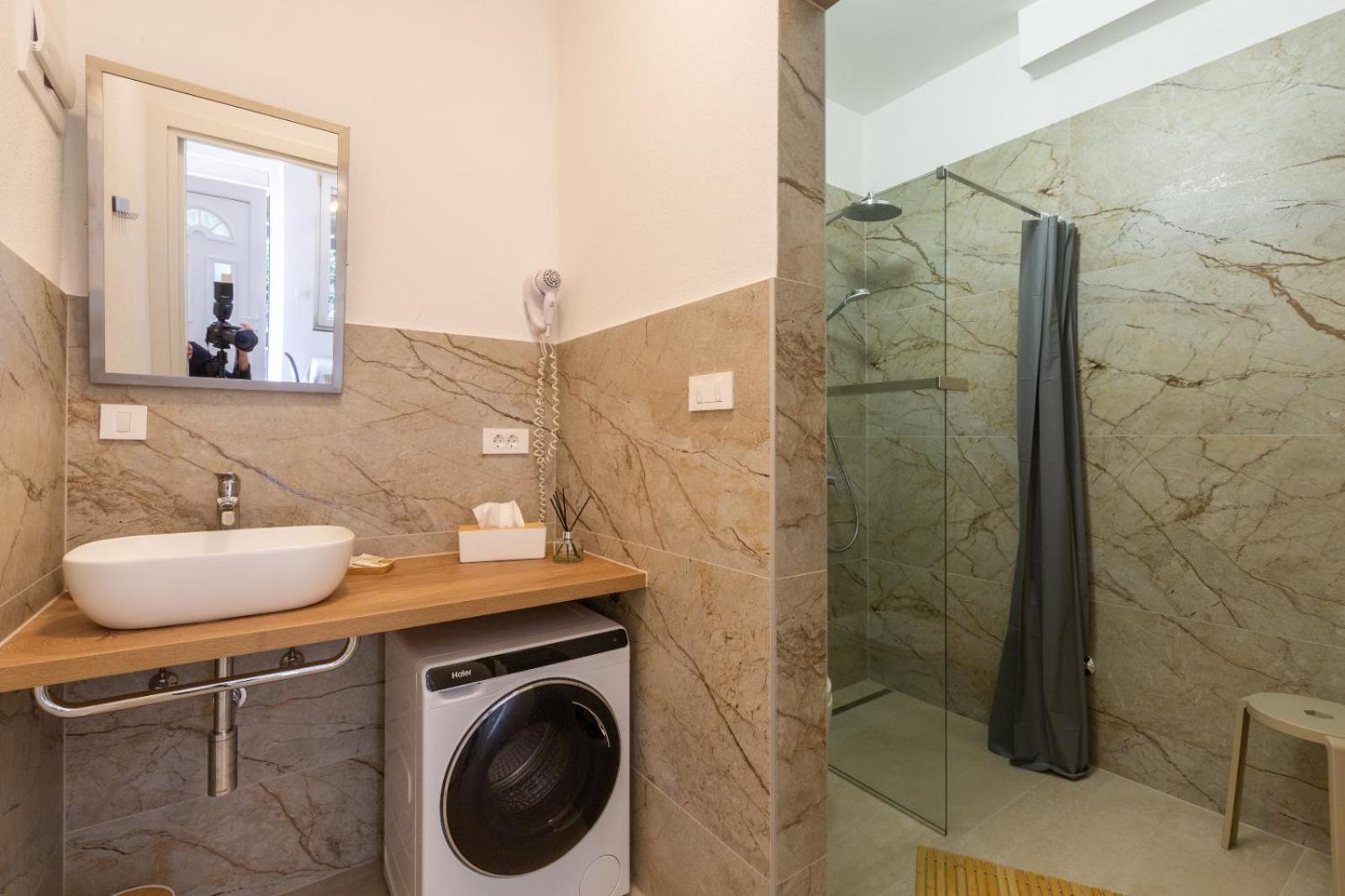 Trbovic Apartments Peaceful Stay With Free Parking, Pet-Friendly, And Bike Storage In ウマグ エクステリア 写真